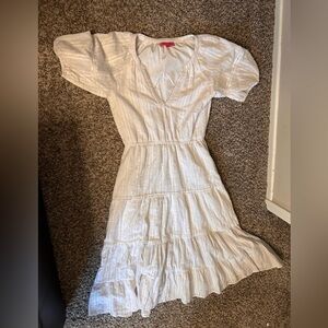 Elegant White Midi Dress Betsey Johnson